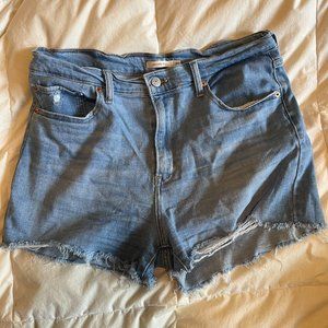 Levis High Rise Denim Shorts 32